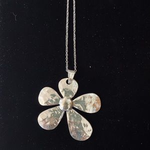 BIG darling flower necklace!
